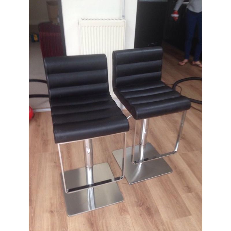 Breakfast bar stools