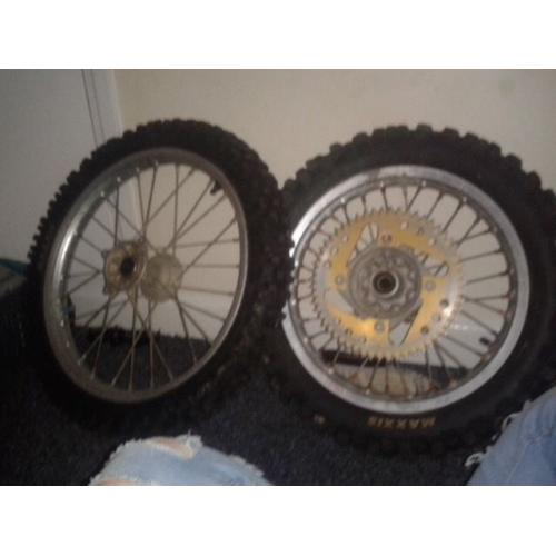 85 DID big wheels took them off my Kx but got told they can go on any 85