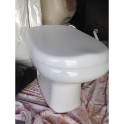 White Toilet (porcelain) and seat cover white - excellent condition