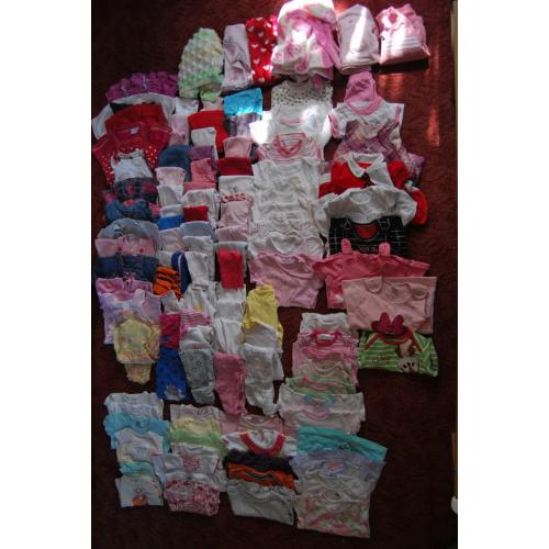 * * * Carboot / Joblot clothing babys - 116 ITEMS