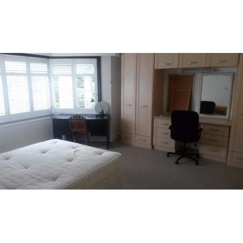 en-suite Room, Very Big, with big living room, All Bills Included