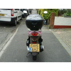 HI.NICE BIKE FOR SALE.HONDA SH MODE 2015.PERFECT CONDITION.VERY LOW MILEAGE.1700 ONO.QUICK SALE.