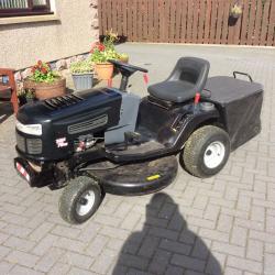 Ride-on lawnmower