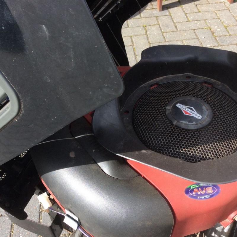 Ride-on lawnmower