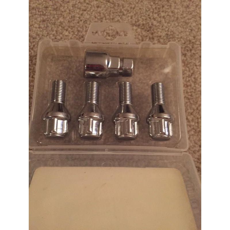 Race X anti theft locking wheel nuts *new*