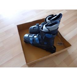 FREE women's rollerblades, size 8. Used but good condition.