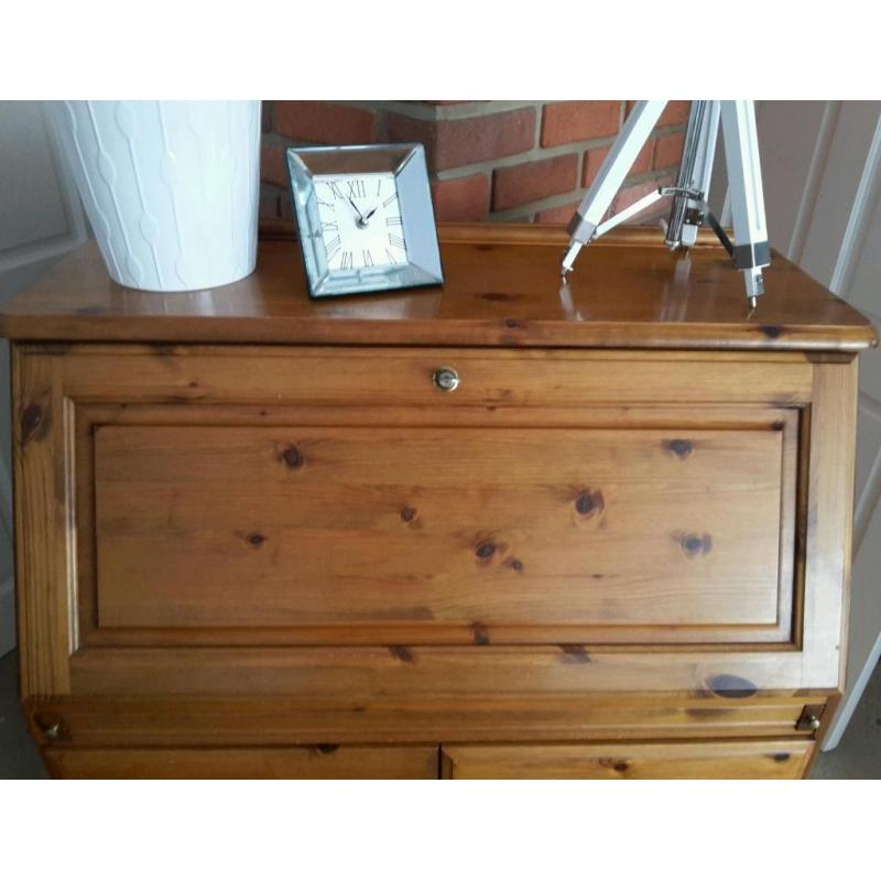 Solid pine bureau desk drawers castors