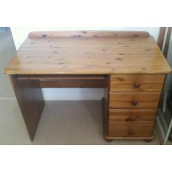 Wooden desk good condition
