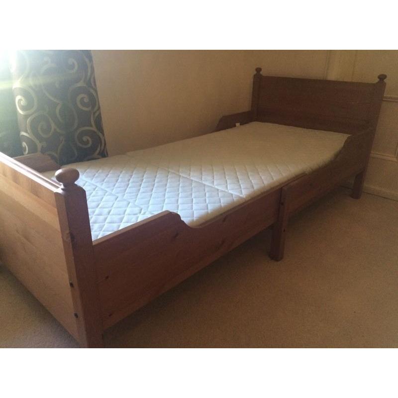 IKEA child's extendable bed