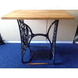 Singer sewing machine table