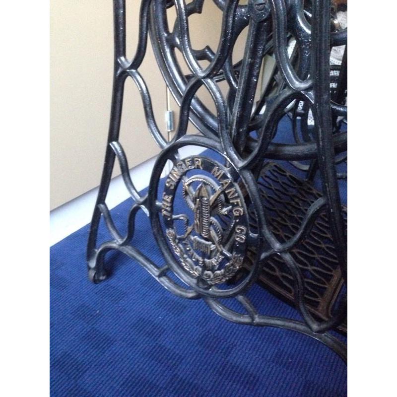 Singer sewing machine table