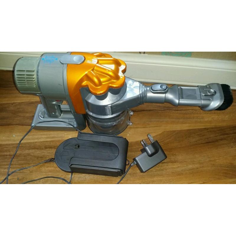 DYSON DC16 IMMACULATE CONDITION. BRAND NEW BATTERY..