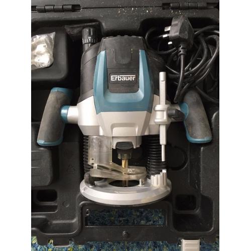 Erbauer ERB380ROU 2100W Router 230-240V & kitchen fitting blade set