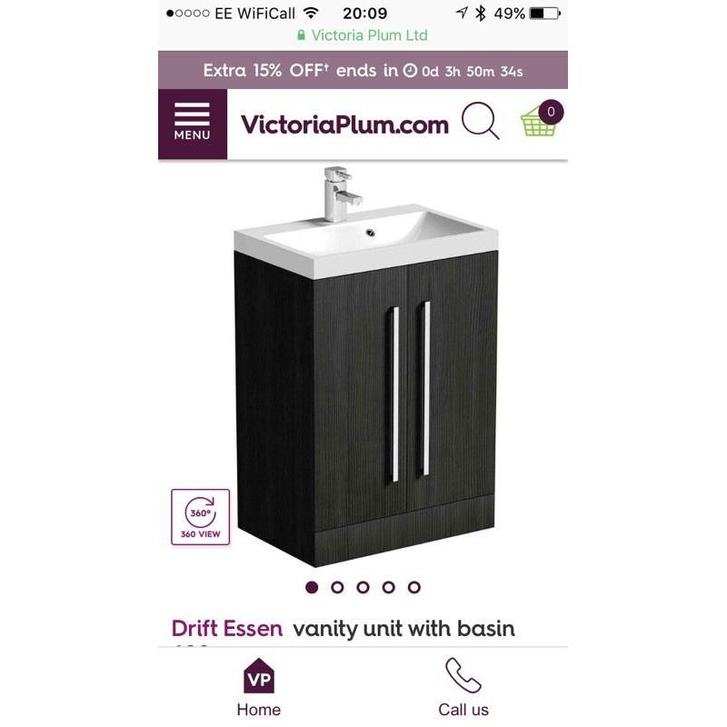 Victoria plumb drift Essen vanity basin & toilet units