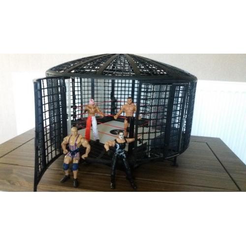 WWE Elimination Chamber, Ring & 4 Figures