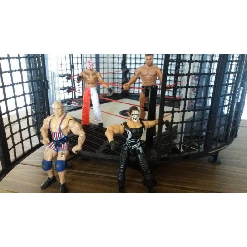 WWE Elimination Chamber, Ring & 4 Figures