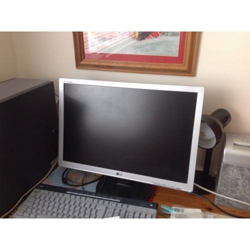 Computer monitor - LG - 22 inches