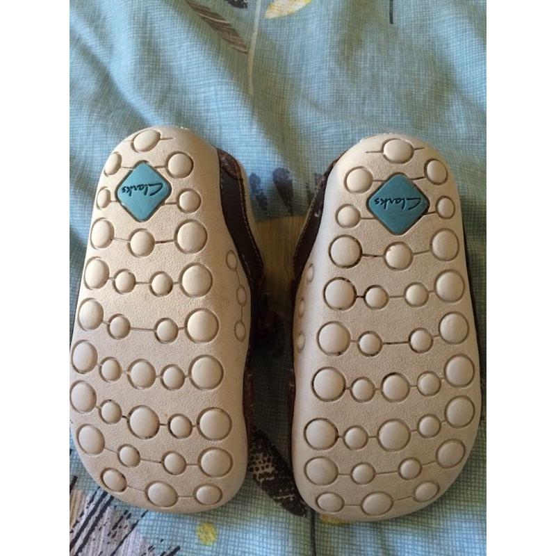 Clarks shoes size 3.5G
