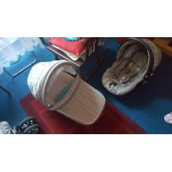 CHICCO 3 IN 1 PRAM