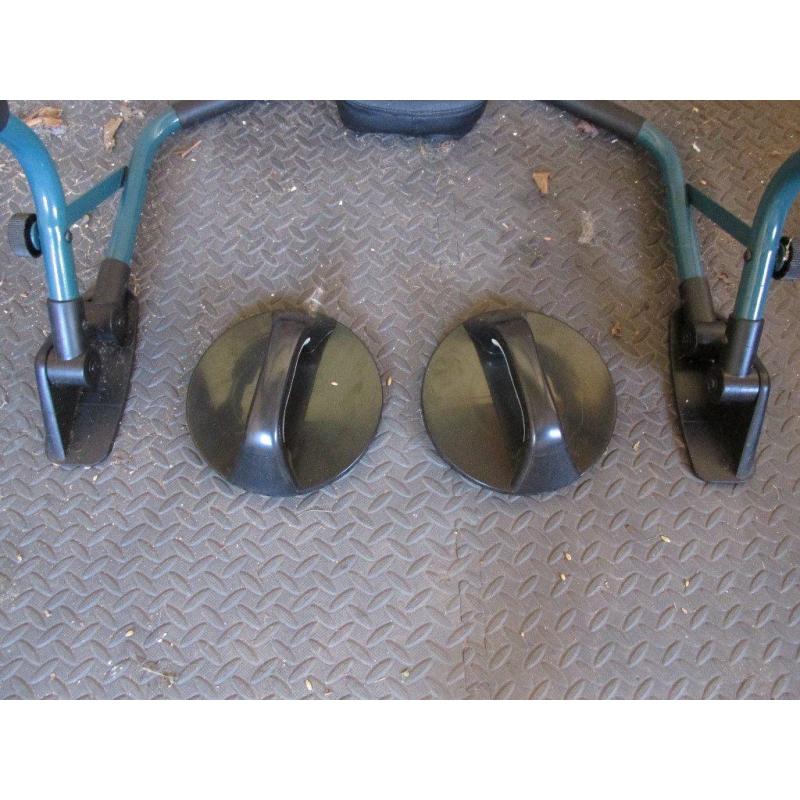 Ab Roller & Push Up Bars