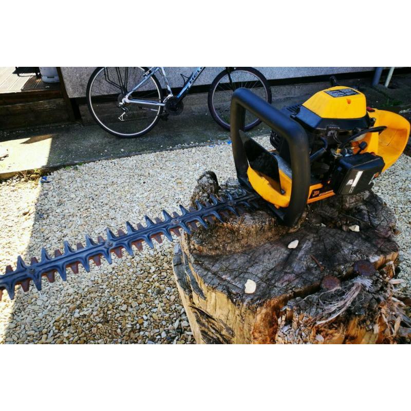 Jcb Petrol hedge cutter