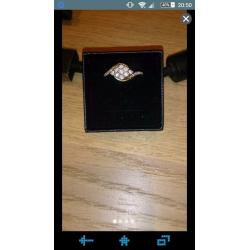 9ct gold diamond ring size p