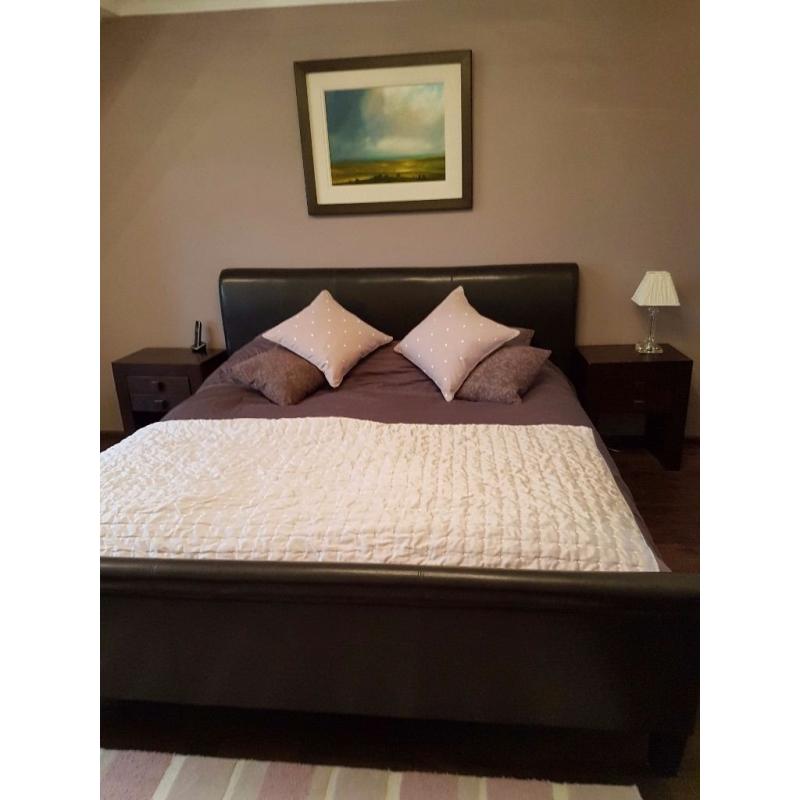 Gorgeous superking bed - house sale