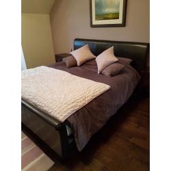 Gorgeous superking bed - house sale