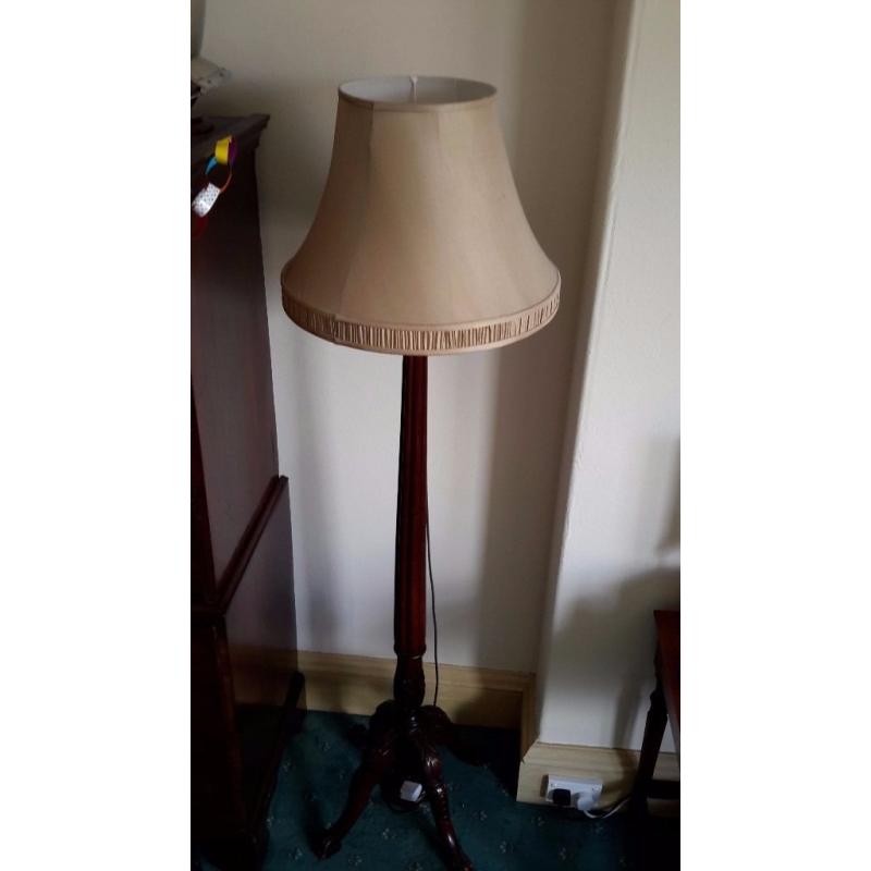 Beautiful Antique Mahogany Turned & Carved Standard Lamp, Four Legs, complete with Silk Shade