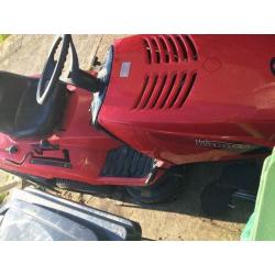 Ride on lawnmower