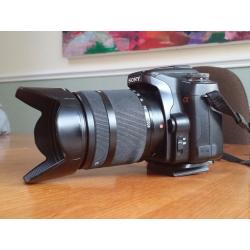Sony Alpha 100 DSLR digital camera