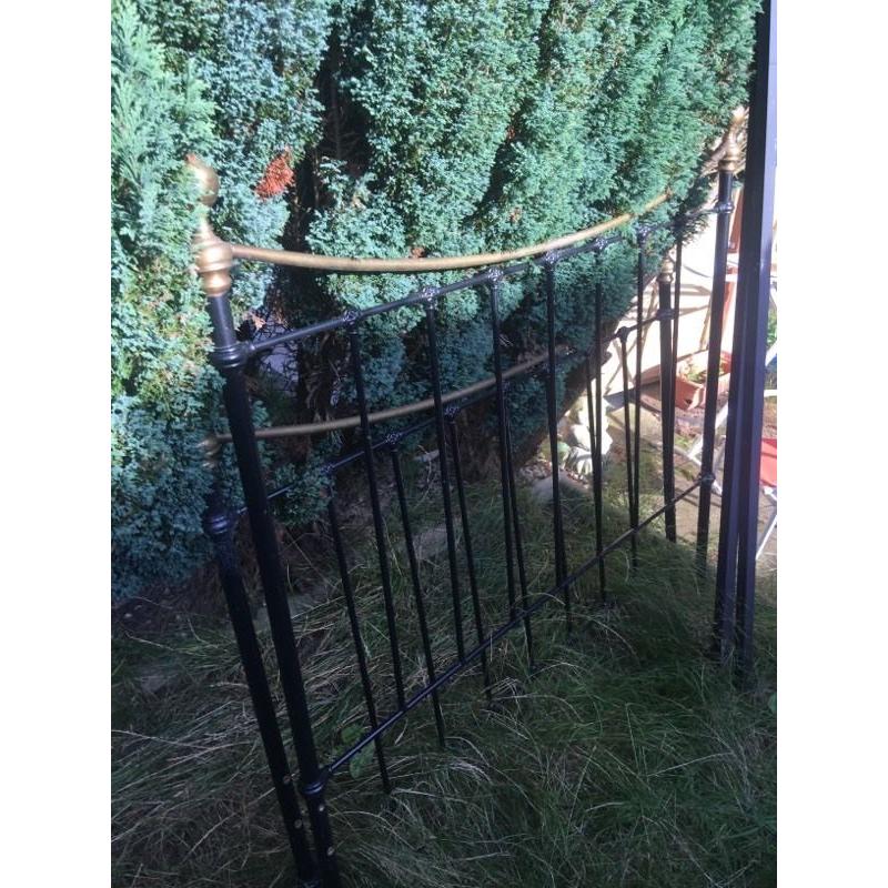 Divan surround bed frame - needs a divan - no slats