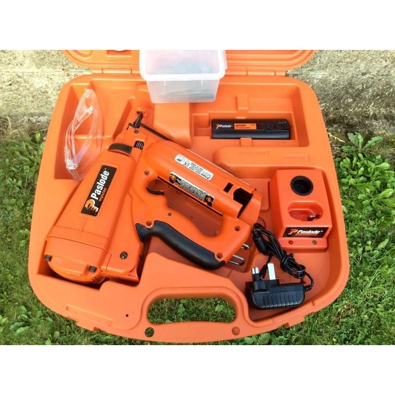 Paslode IM250a/IM65a F16 Cordless Brad Nail Gun, Fully Cleaned & Serviced