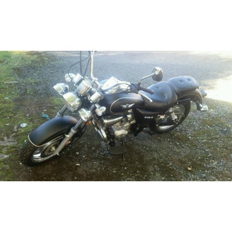 Pioneer motorcycle 125 cruiser on done 11 miles from new