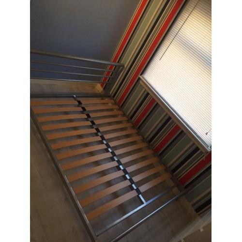 Double bed frame metal