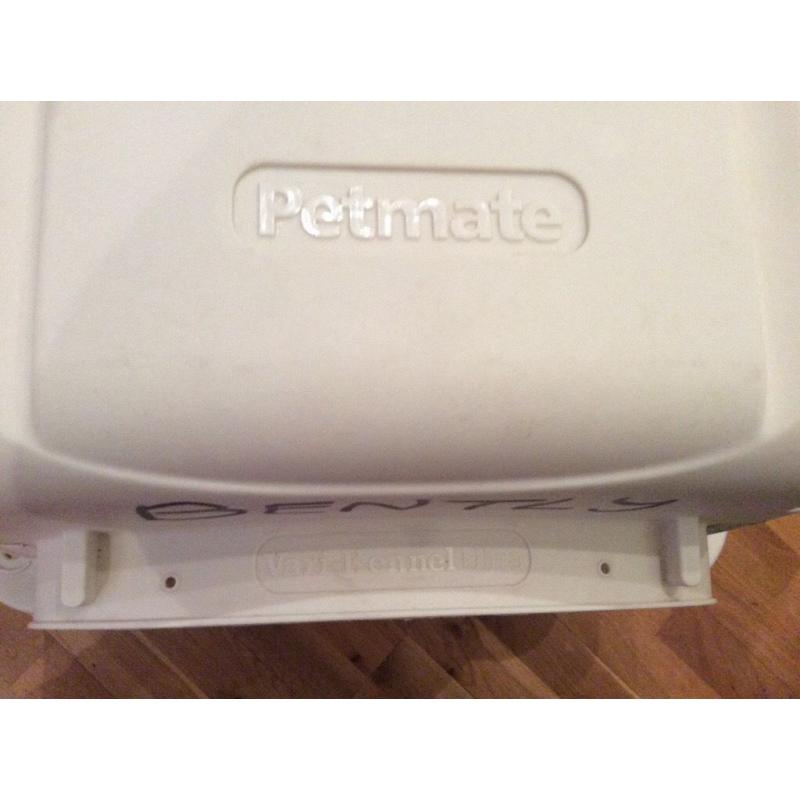 Airline approved pet carrier/ crate - medium dog