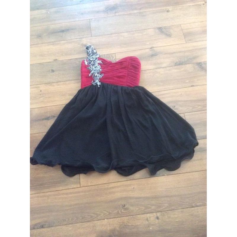 Size 14 one shoulder strap dress