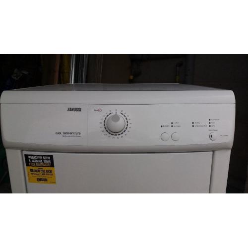 Zanussi ZDC37200W Condenser Dual Temperature 7 Kg Reverse action dryer