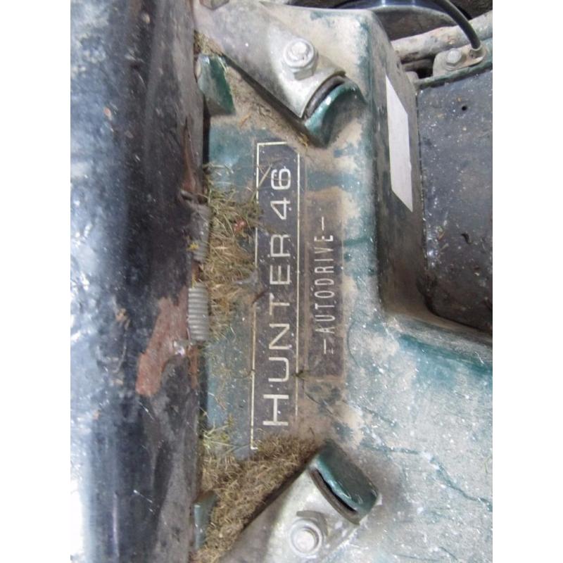 HAYTER HUNTER46 PETROL SELF PROPELLED LAWN MOWER, BRIGGS AND STRATTON ENGINE,