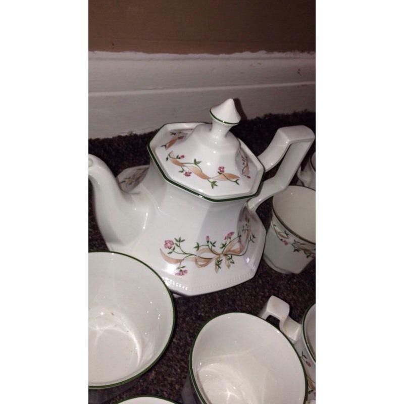 1980's collectible China tea set