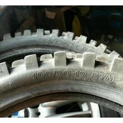 Motor cross tyres 100/90/19