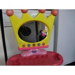 Peppa Pig dressing table and Stool