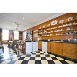 Double Bedroom in Amazing Historic House