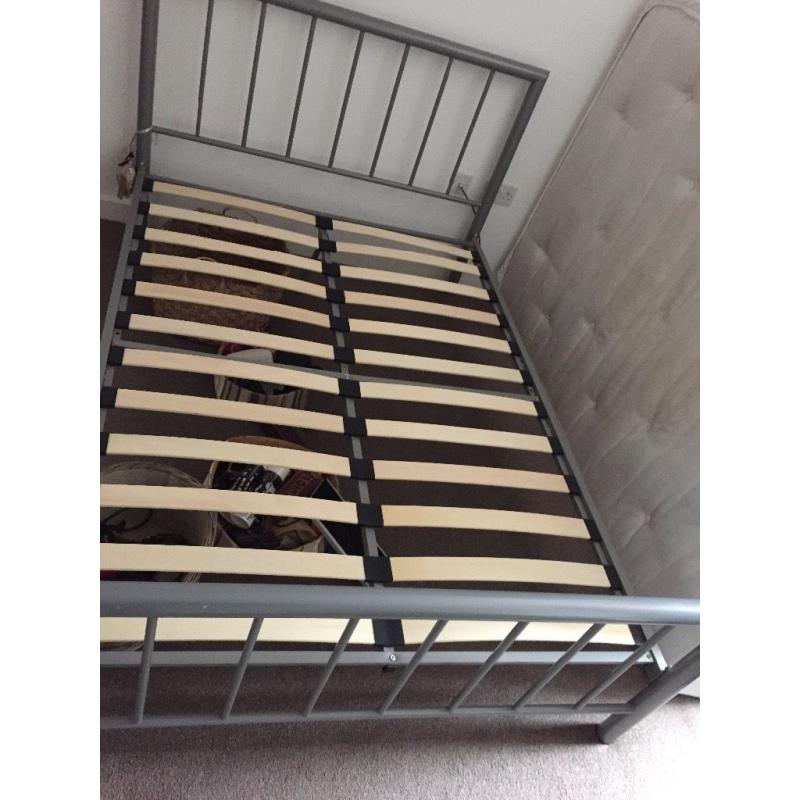 Metal framed double silver bed frame. Excellent condition. Easy assembled. Collection only
