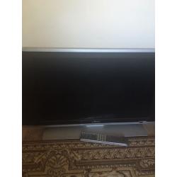 Logik LCD TV Non HD 27"