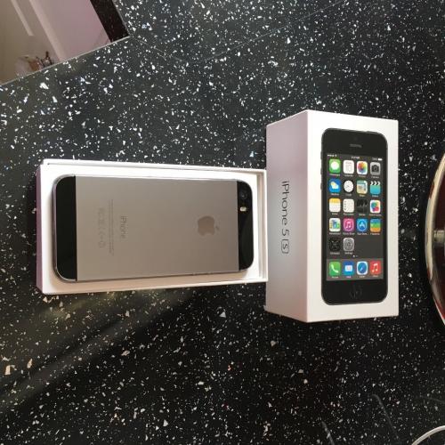 iPhone 5s on EE. Pristine condition. Only used with protection screens.