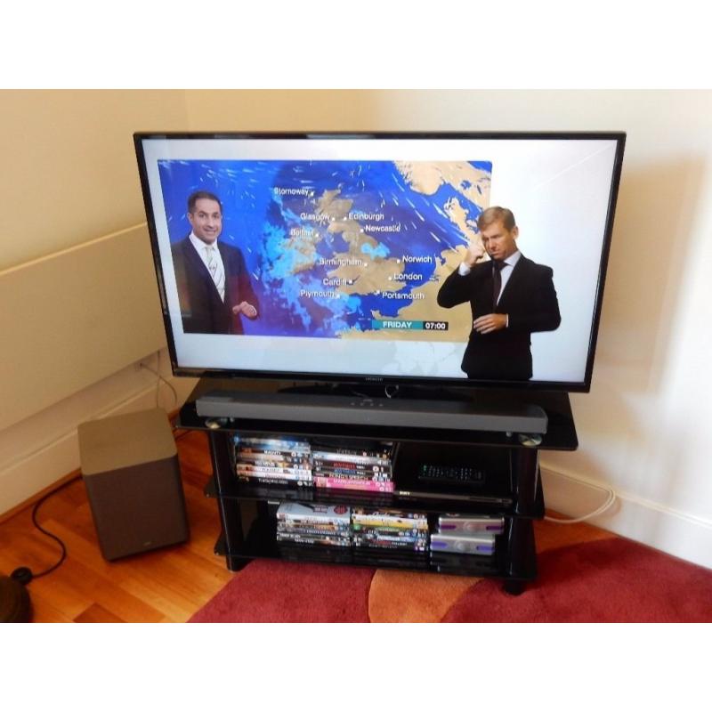 Flat Clearance - leaving UK - TV Sound Bar, Floor Rugs Saucepan set , kettle, toaster and more