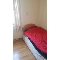 NICE SINGLE ROOM IN BETHNAL GREEN
