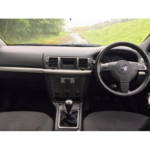 Vauxhall Vectra 1.9 Turbo Diesel (2008 model) with 12 months MOT