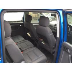 Volkswagen touran 2004 1.6 FSI .